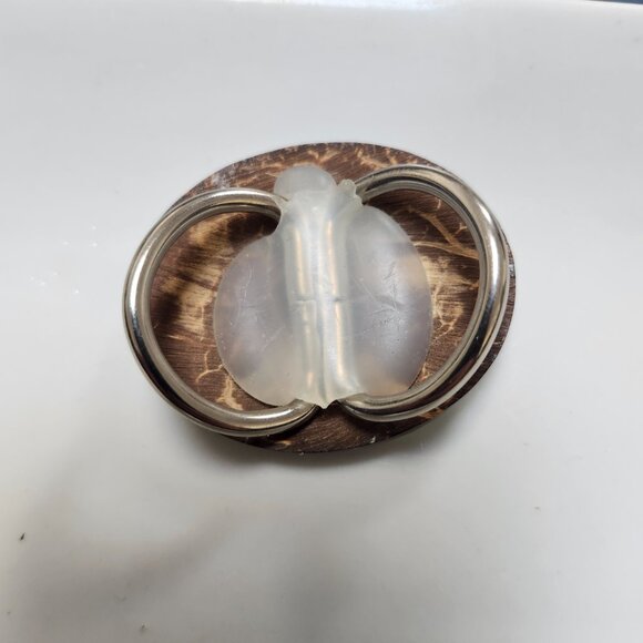 Beautiful Abalone Mother of Pearl Shell and LeatherScarf Tie - Picture 3 of 3